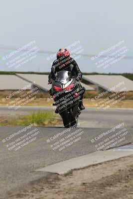media/May-26-2025-Lets Ride (Mon) [[3bf1de1d65]]/C Group/1240pm (Wheelie Bump)/